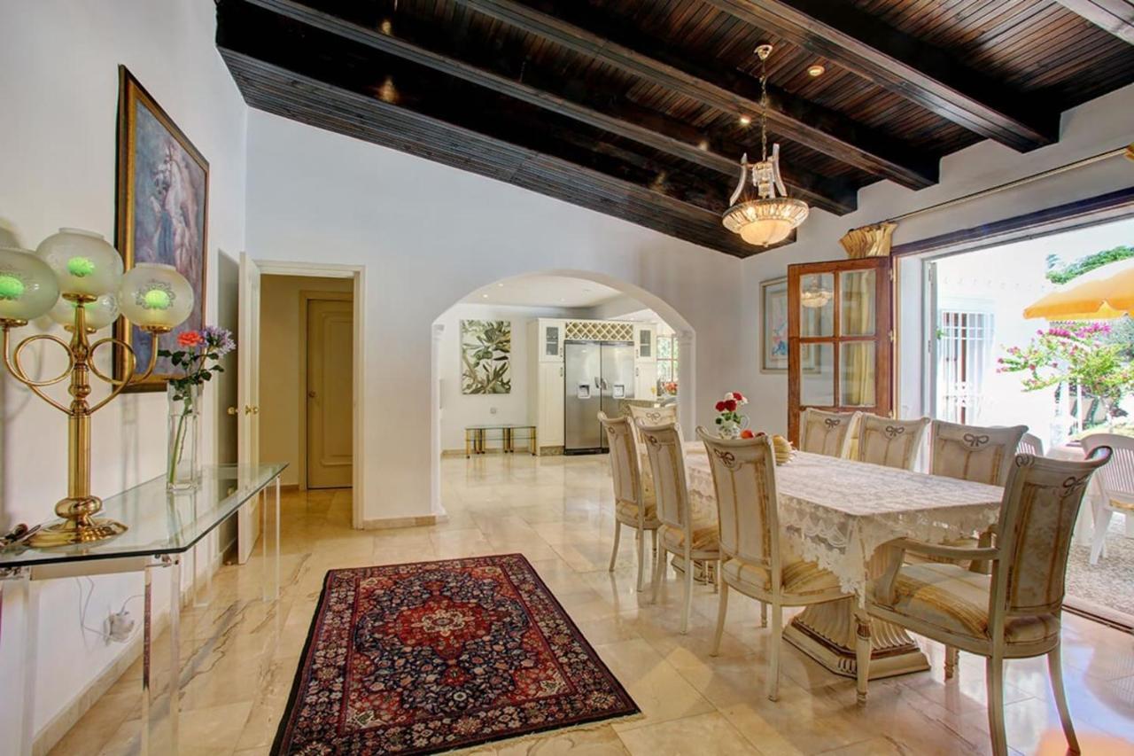Exclusive Villa Las Palmeras Puerto Banus With Heated Private Swimming Pool, Marbella, Spain מראה חיצוני תמונה