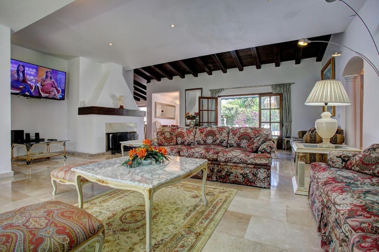 Exclusive Villa Las Palmeras Puerto Banus With Heated Private Swimming Pool, Marbella, Spain מראה חיצוני תמונה
